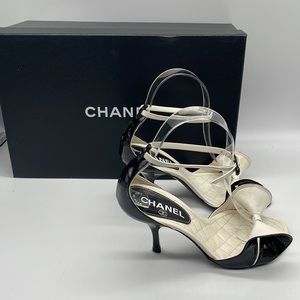 Chanel Patent Leather Black and White Bow Ankle Strap Heels Size 36/6